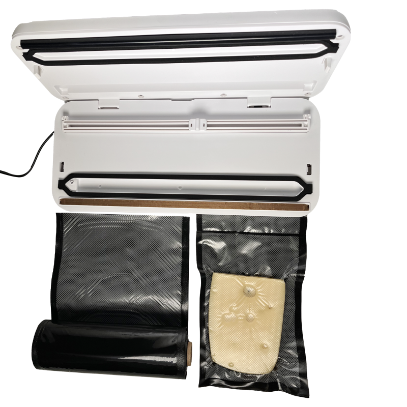 Рулон вакуумний напівгофрований 20 см х 6 м з чорною підкладкою